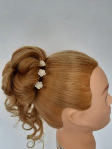 Hochzeitsfrisur mit Locken in Straubing