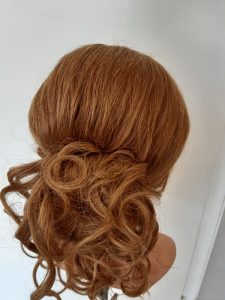 Brautfrisuren mit Chignon von Janaspa