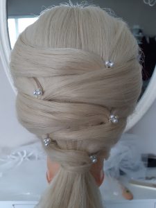 Hochzeitsfrisur im Janaspa