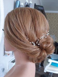 Hochsteckfrisur in Straubing